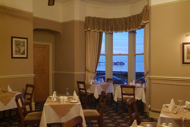 Kensington Hotel Llandudno Esterno foto
